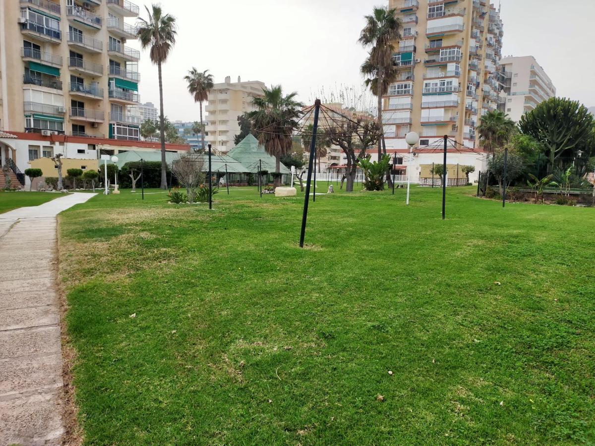 Benalmadena ,Apartamento-Estudio Primera Linea De Playa Εξωτερικό φωτογραφία